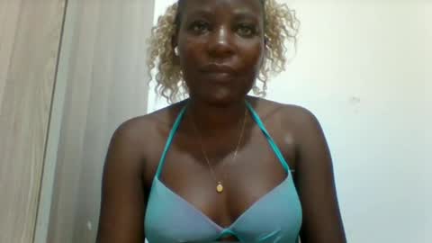 Snapshot of sweetfel chatting on 04-15-26, 08:31 sweetfel online show from 04-15-26, 08:31