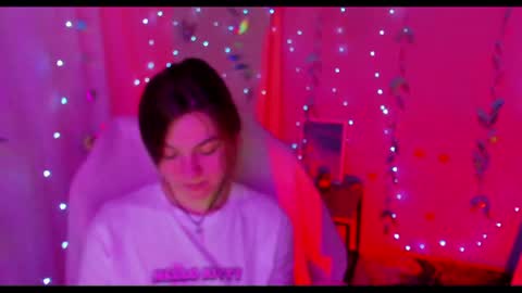 sweetfoyou online show from 06-18-26, 06:02