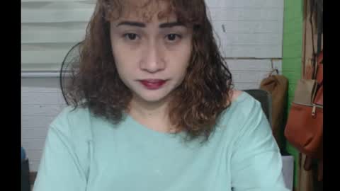 Jean online show from 10-26-25, 02:12