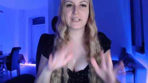 sweetgermangoddess online show from 01-10-26, 09:52