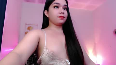 Snapshot of sweetgirl_mayxx chatting on 12-16-25, 12:37 May online show from 12-16-25, 12:37