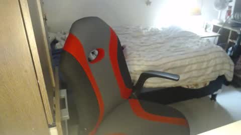 Snapshot of sweetgirldemon chatting on 02-23-26, 02:31 Andrea online show from 02-23-26, 02:31