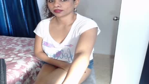 Snapshot of sweetgirlm_ chatting on 09-11-25, 05:46 Any online show from 09-11-25, 05:46