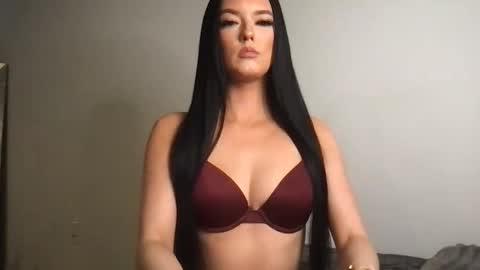 Snapshot of sweetgraciexo chatting on 11-20-25, 03:07 Gracie online show from 11-20-25, 03:07