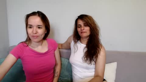 Alina and Mia online show from 06-27-26, 09:47