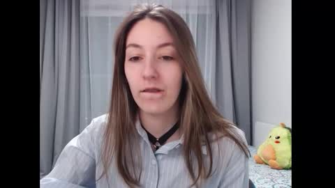 Snapshot of sweetheart_77 chatting on 12-21-24, 08:21 Emma online show from 12-21-24, 08:21