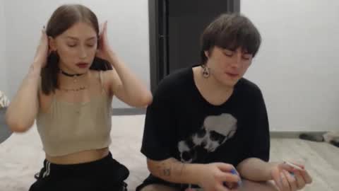 Snapshot of sweetheartcd chatting on 12-17-25, 12:44 sweetheartcd online show from 12-17-25, 12:44