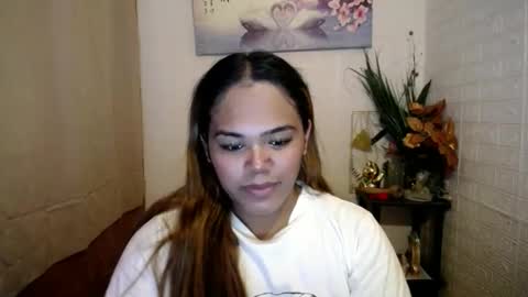 Bella online show from 09-16-25, 04:35