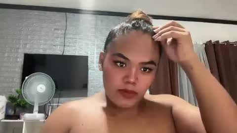 Bella online show from 10-19-25, 07:36