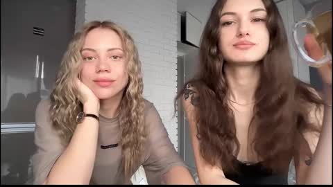 sweetie_kitty888 online show from 03-11-26, 02:12