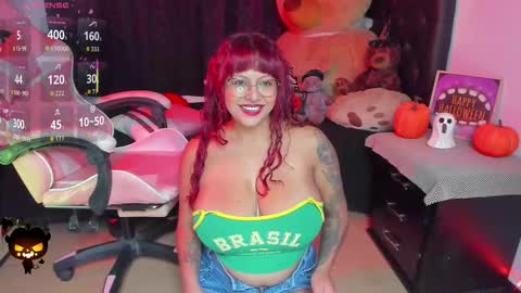 Snapshot of sweetie_lena_ chatting on 10-11-25, 05:28 online show from 10-11-25, 05:28