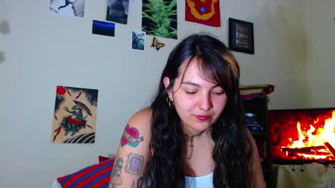 Snapshot of sweetie_maryy chatting on 01-31-25, 04:38 Maria  my insta sweetie maryy   online show from 01-31-25, 04:38