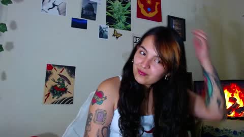 Snapshot of sweetie_maryy chatting on 02-01-25, 03:41 Maria  my insta sweetie maryy   online show from 02-01-25, 03:41