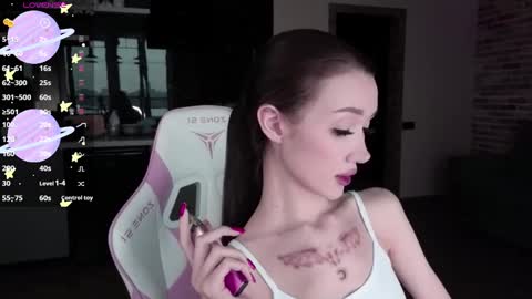 Snapshot of sweetiebones chatting on 02-12-25, 03:07 bratty gf online show from 02-12-25, 03:07