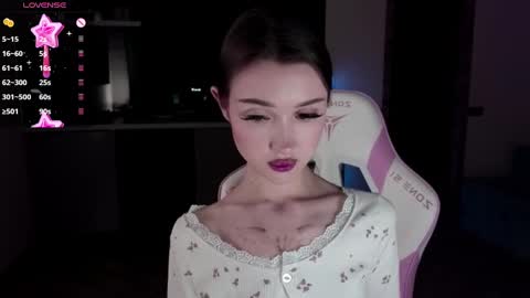 Snapshot of sweetiebones chatting on 03-11-25, 03:12 bratty gf online show from 03-11-25, 03:12