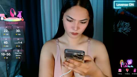 Snapshot of sweetiefox1 chatting on 05-29-26, 02:20 sweetiefox1 online show from 05-29-26, 02:20