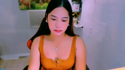 Snapshot of sweetienicole chatting on 10-26-25, 02:06 Nicole online show from 10-26-25, 02:06