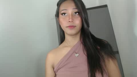 Snapshot of sweetiie_caren chatting on 02-24-26, 02:48 CAREN online show from 02-24-26, 02:48