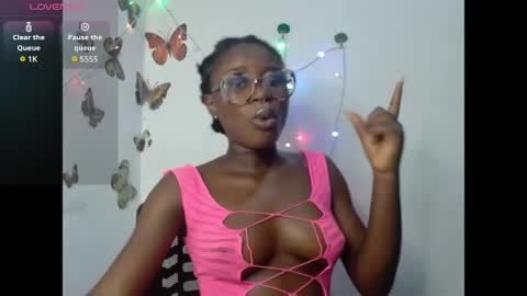 Snapshot of sweetjuicyclit chatting on 06-03-26, 09:31 zuri online show from 06-03-26, 09:31
