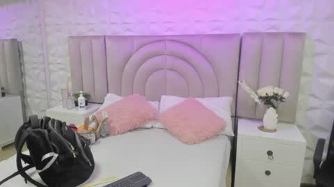 Snapshot of sweetkata_ chatting on 07-16-26, 07:09 kata online show from 07-16-26, 07:09