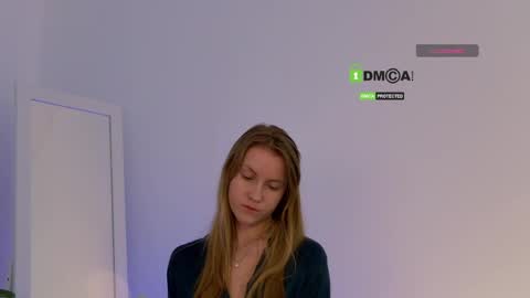 SweetKira1 online show from 04-27-26, 03:21