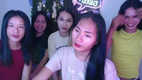 Snapshot of sweetladyboyx chatting on 12-21-24, 01:04   online show from 12-21-24, 01:04