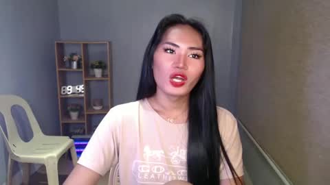 Snapshot of sweetladyboyx chatting on 01-08-25, 12:06   online show from 01-08-25, 12:06