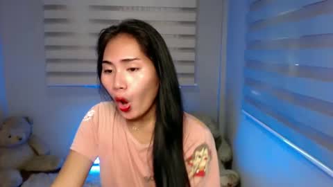 Snapshot of sweetladyboyx chatting on 01-12-25, 03:17   online show from 01-12-25, 03:17