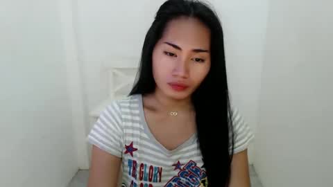 Snapshot of sweetladyboyx chatting on 01-14-25, 11:48   online show from 01-14-25, 11:48