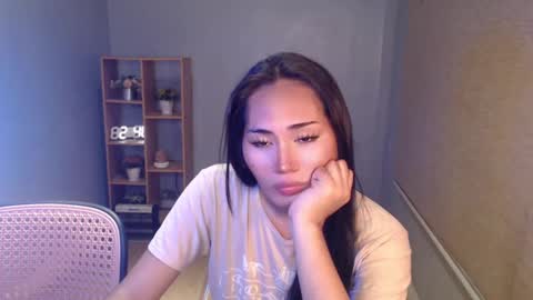 Snapshot of sweetladyboyx chatting on 02-09-25, 01:00   online show from 02-09-25, 01:00