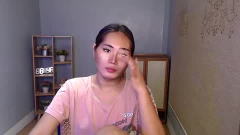 Snapshot of sweetladyboyx chatting on 03-11-25, 02:43   online show from 03-11-25, 02:43