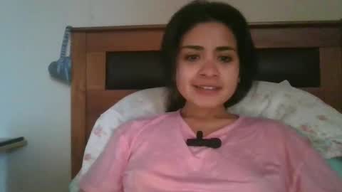 Snapshot of sweetlatinafit chatting on 11-19-25, 12:49 sweetlatinafit online show from 11-19-25, 12:49