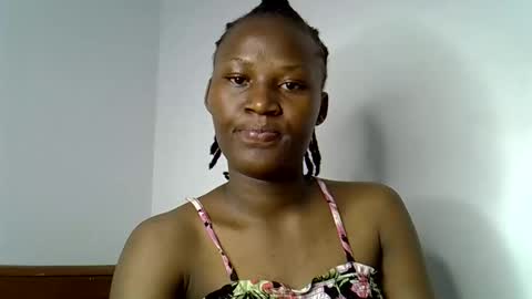 Snapshot of sweetlavie_ chatting on 03-15-26, 02:12 Titi online show from 03-15-26, 02:12