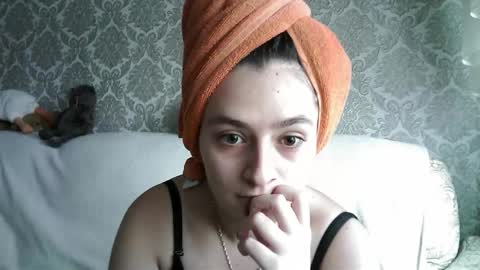 Snapshot of sweetliaison chatting on 10-30-25, 09:22 sweetliaison online show from 10-30-25, 09:22