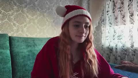 Snapshot of sweetliaison chatting on 12-14-25, 06:19 sweetliaison online show from 12-14-25, 06:19