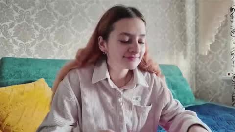 Snapshot of sweetliaison chatting on 12-15-25, 07:23 sweetliaison online show from 12-15-25, 07:23