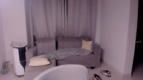 Snapshot of sweetlian_04 chatting on 02-21-25, 07:34 Lian online show from 02-21-25, 07:34