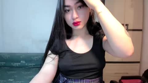Snapshot of sweetlovepinay04 chatting on 12-02-24, 02:20 Zoe online show from 12-02-24, 02:20