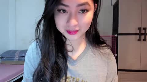 Snapshot of sweetlovepinay04 chatting on 12-30-24, 05:55 Zoe online show from 12-30-24, 05:55