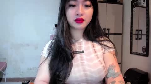 Snapshot of sweetlovepinay04 chatting on 02-25-25, 08:19 Zoe online show from 02-25-25, 08:19