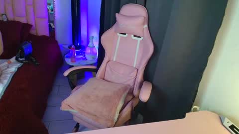 SweetLune online show from 01-05-25, 01:24