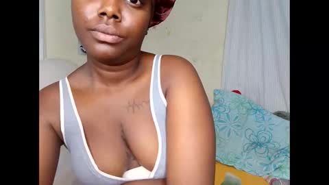 sweetmama_choco online show from 06-06-26, 01:54