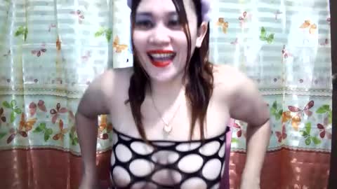 Snapshot of sweetmaria96 chatting on 06-08-26, 01:20 sweet maria online show from 06-08-26, 01:20