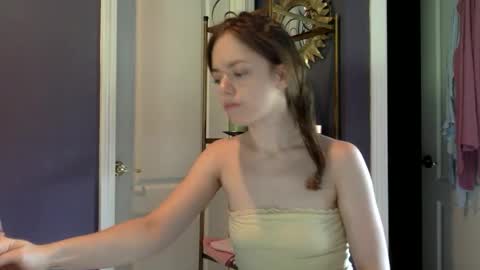 sweetmarie223 online show from 05-12-26, 04:15