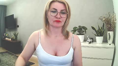 sweetmarthaaa online show from 04-28-26, 03:06