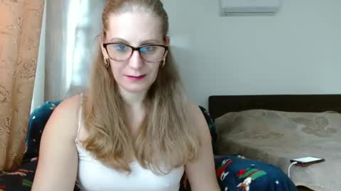 Snapshot of sweetmayaxoxo chatting on 01-24-25, 11:15 sweetmayaxoxo online show from 01-24-25, 11:15