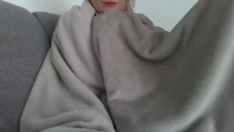 Lil online show from 11-21-25, 12:04