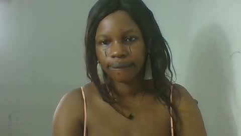 sweetncreamyx online show from 05-19-26, 08:31