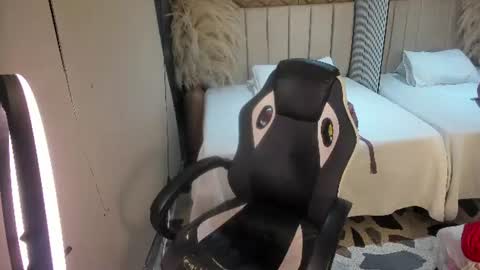 Sweet Nova online show from 07-05-26, 12:39