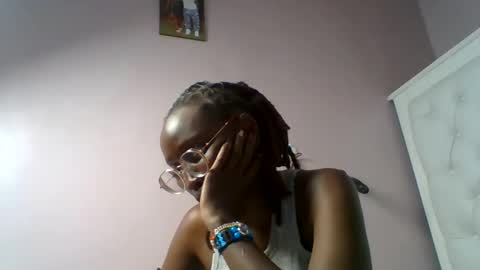 Novah girlie online show from 06-07-26, 05:16